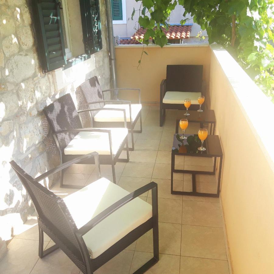 Luxury Mansarda Duplex - City Centre - Stone House Appartement Split